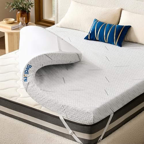 BEDLORE 3 Inch Gel Memory Foam Mattress Topper with Straps 1